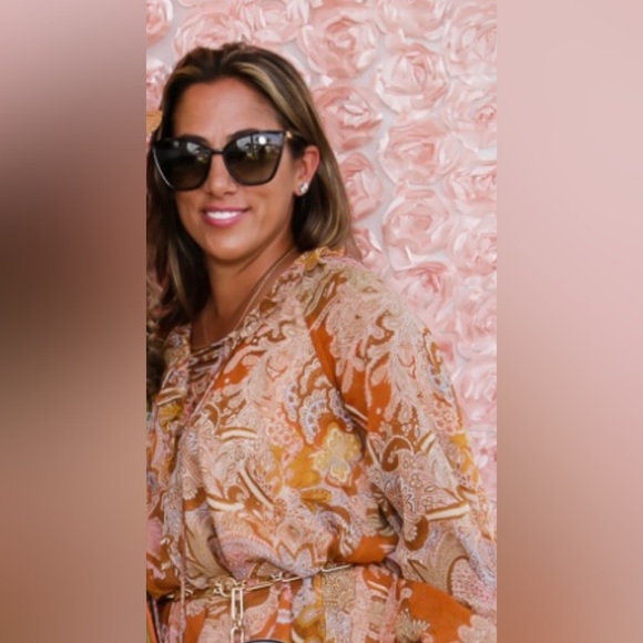 Meet your Posher, Natasha - Picture 1 of 1